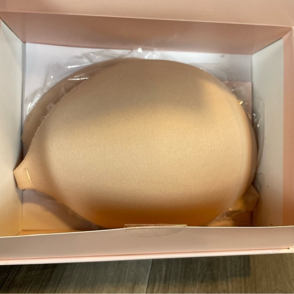 Boomba Demi boost sticky bra • New in Box • Beige • Size F - Picture 9 of 9